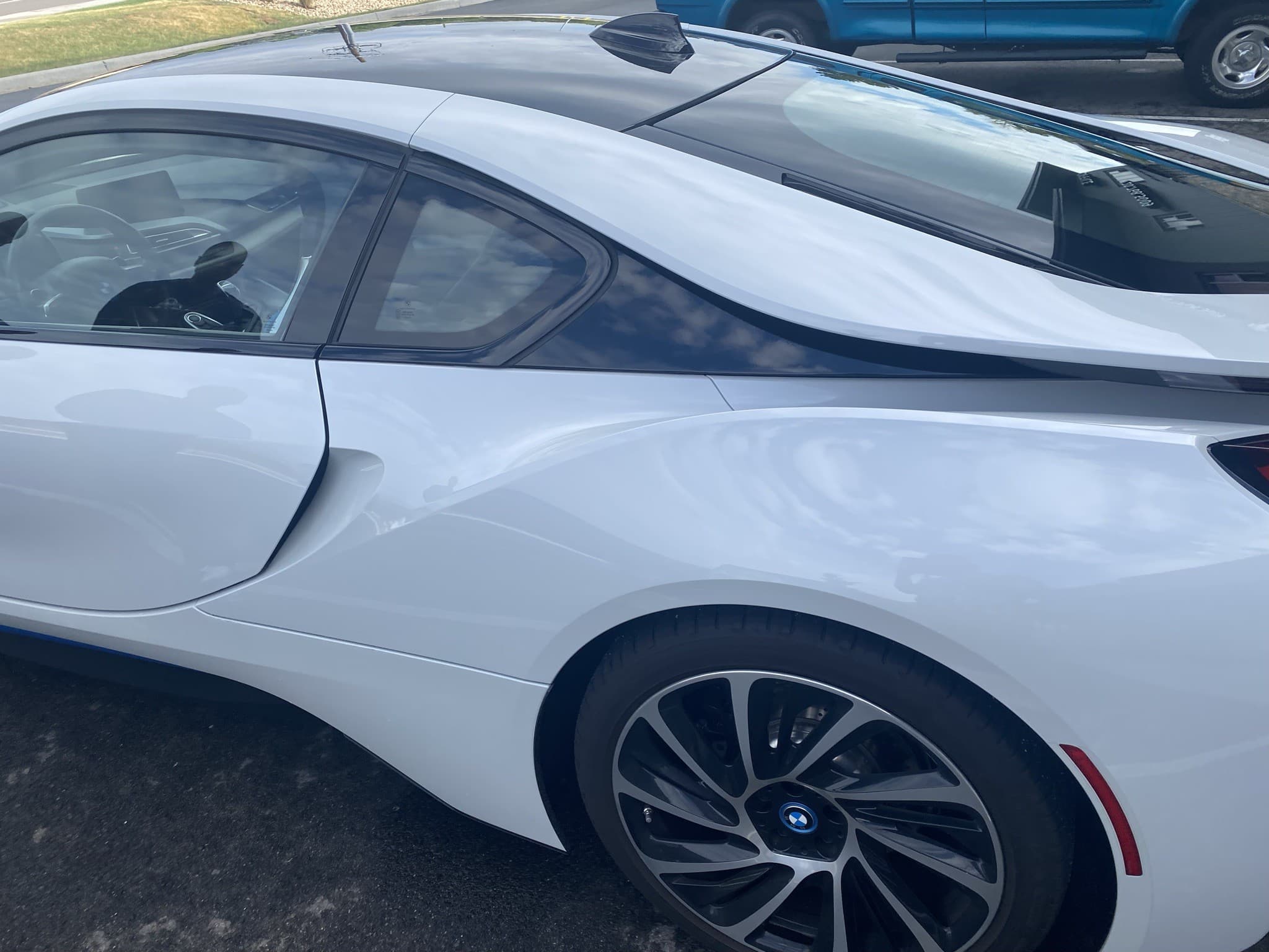 BMW i8